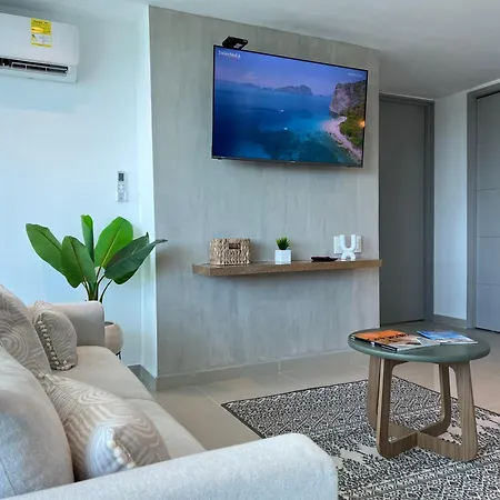 With Direct Access To The Sea In Ctg