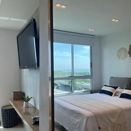 Apartamento With Direct Access To The Sea In Ctg *