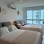 Apartment With Direct Access To The Sea In Ctg