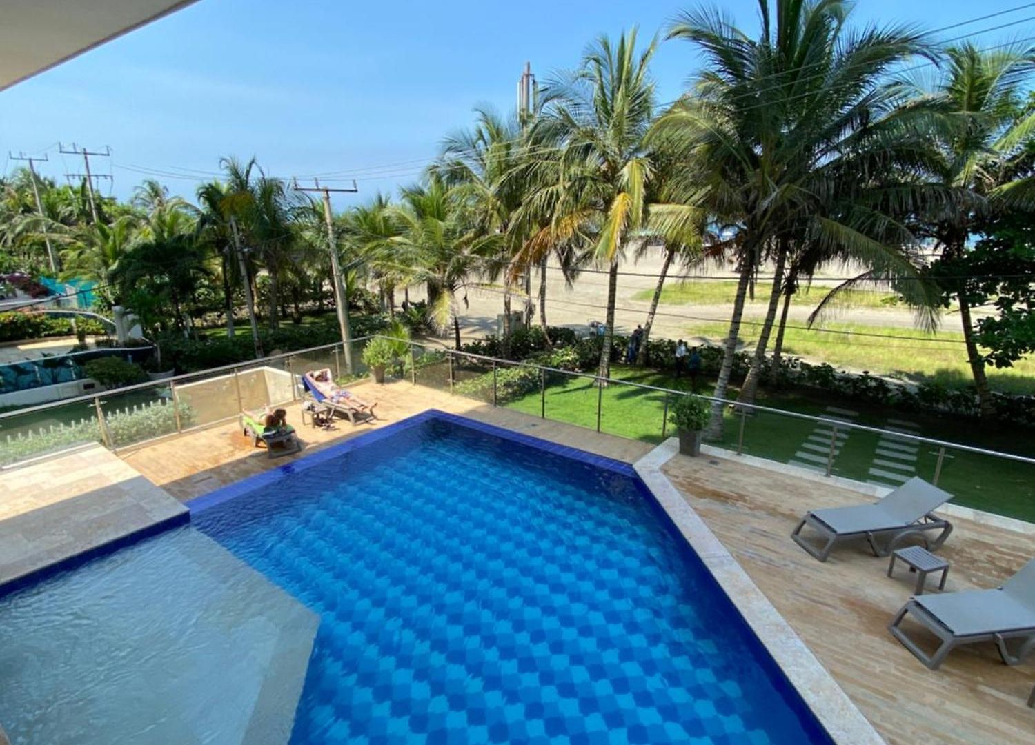 With Direct Access To The Sea In Ctg Apartamento