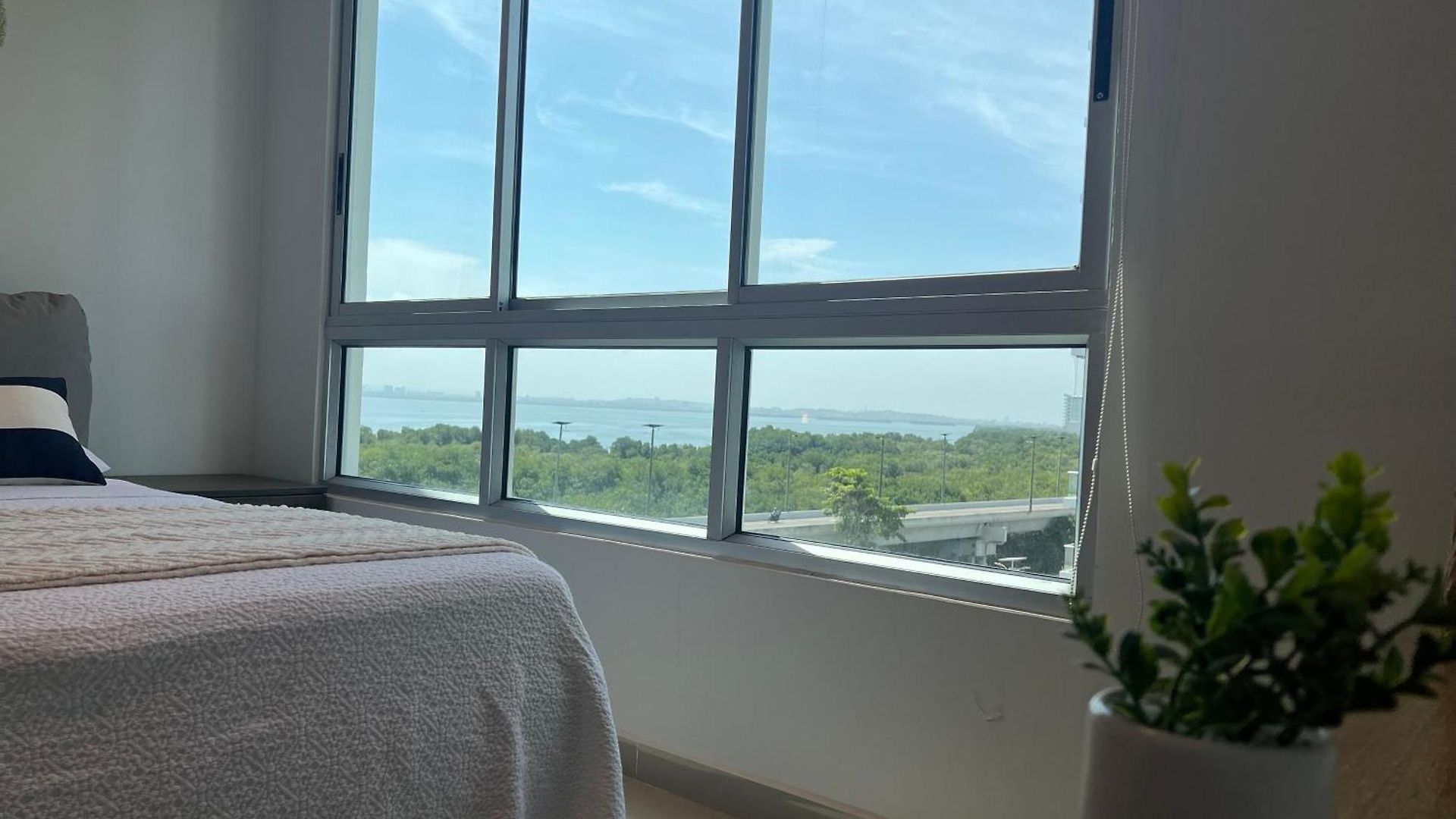 With Direct Access To The Sea In Ctg