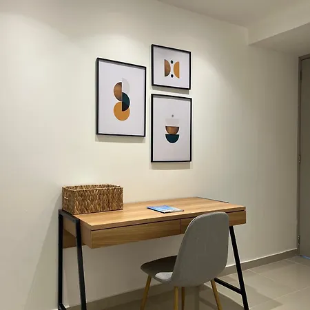 Apartment With Direct Access To The Sea In Ctg