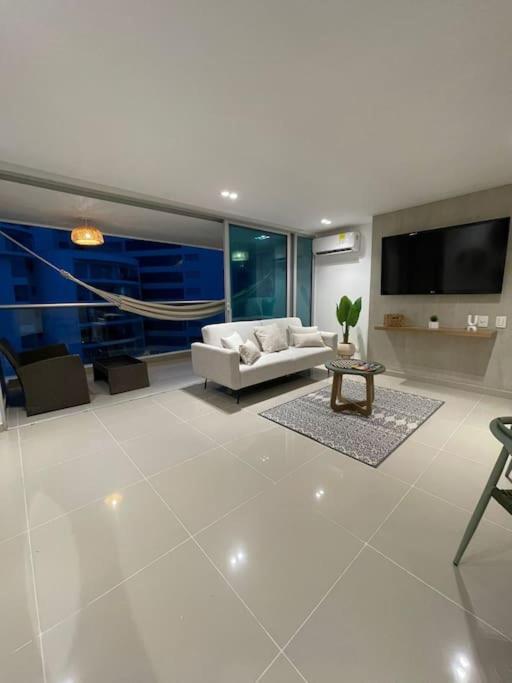 With Direct Access To The Sea In Ctg Apartamento