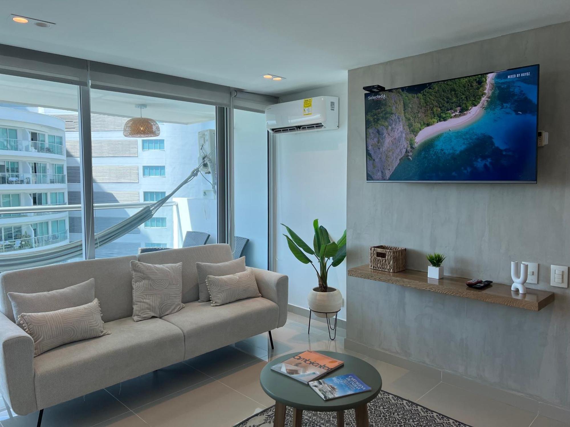 With Direct Access To The Sea In Ctg Apartamento *